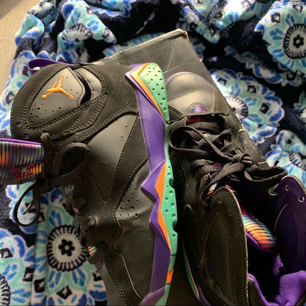 Air Jordan Retro 30th Lola Bunny